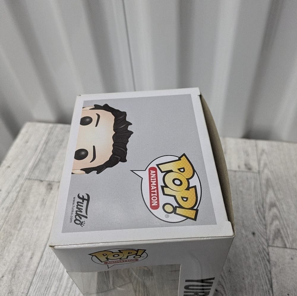 Yuri on Ice 288 Vinyl Figure - Picture 5 of 6